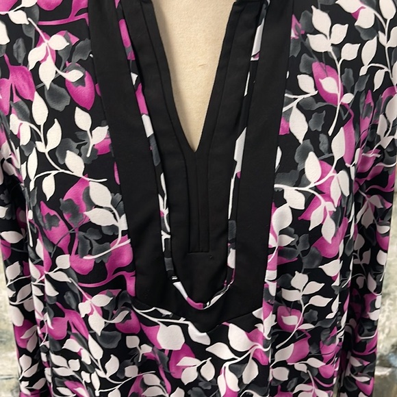 JM Collection Blouse - Picture 2 of 3